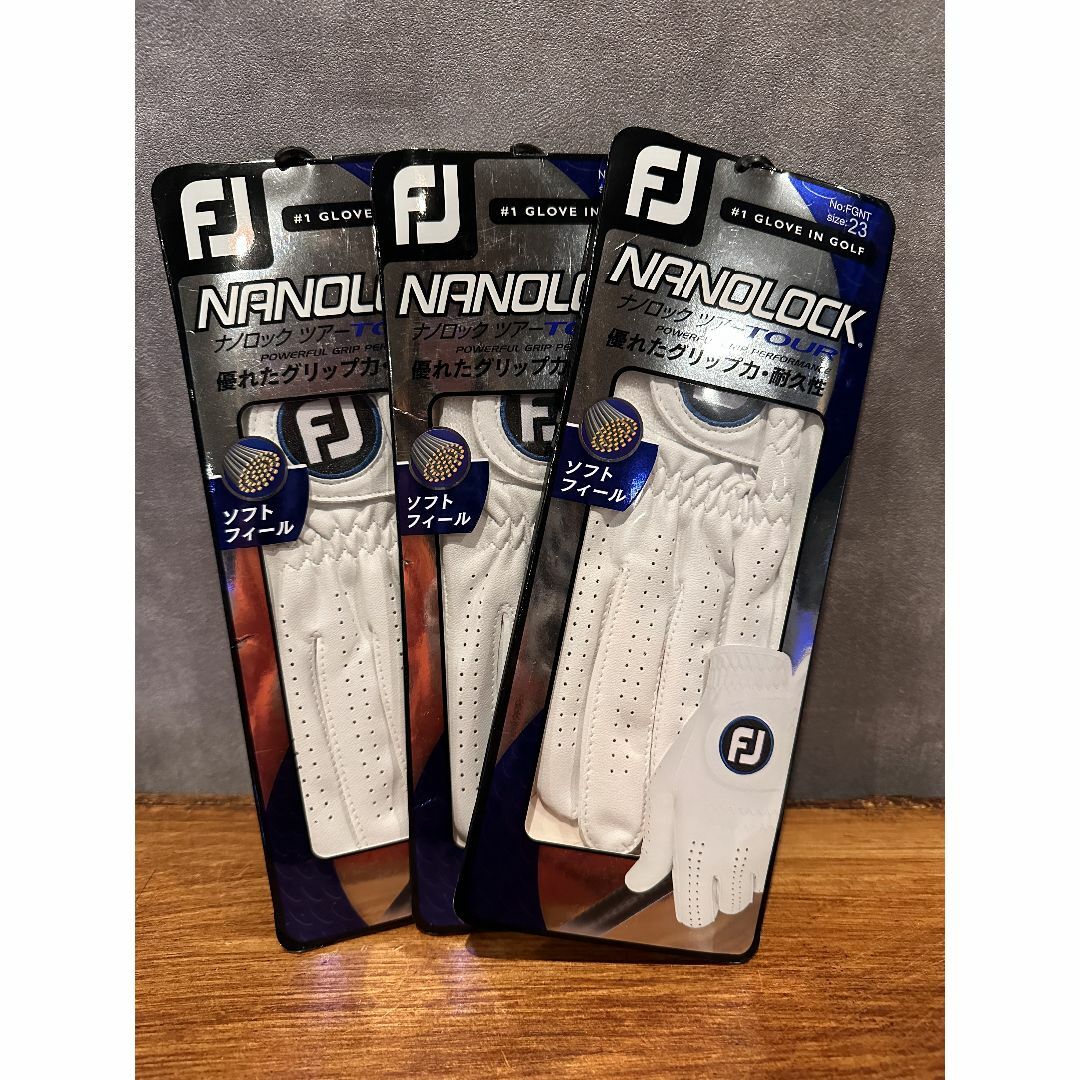 FootJoy(フットジョイ)の【23㎝】フットジョイ　グローブ　ナノロックツアー三枚セット　右打ち左手用 スポーツ/アウトドアのゴルフ(その他)の商品写真