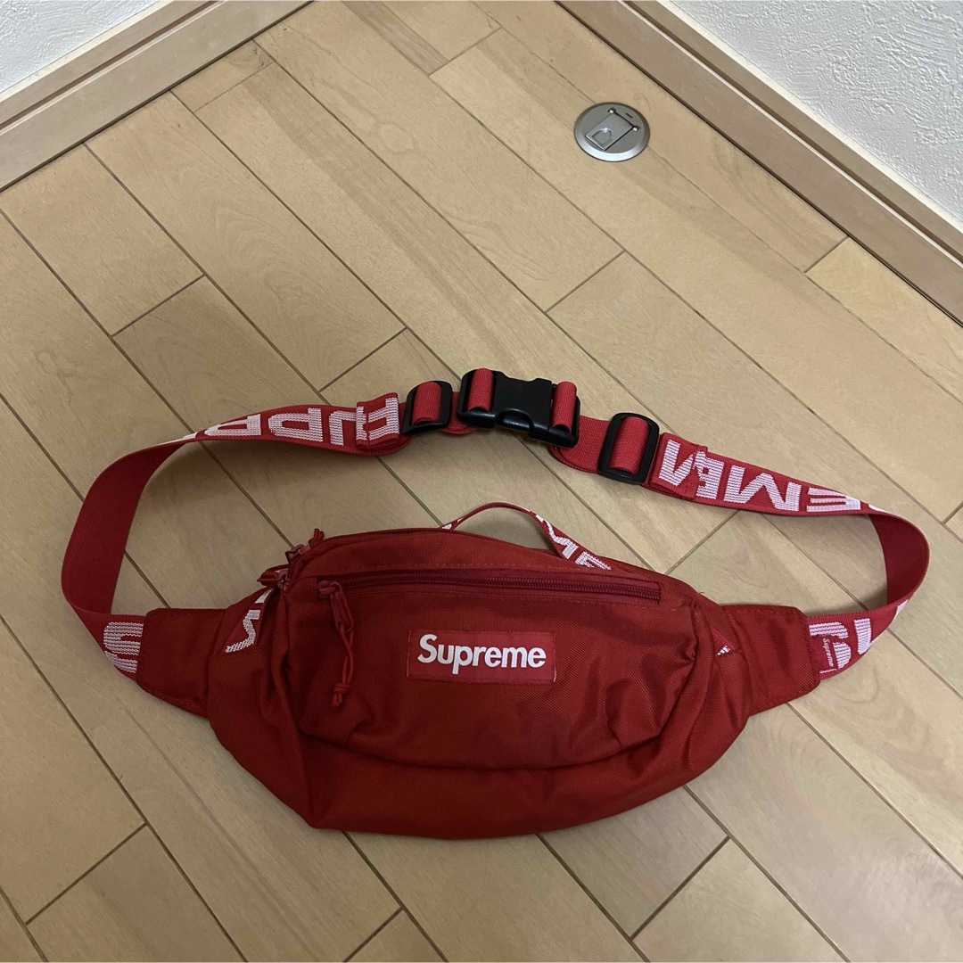 Supreme(シュプリーム)のSUPREME 18SS Waist Bag RED メンズのバッグ(ウエストポーチ)の商品写真
