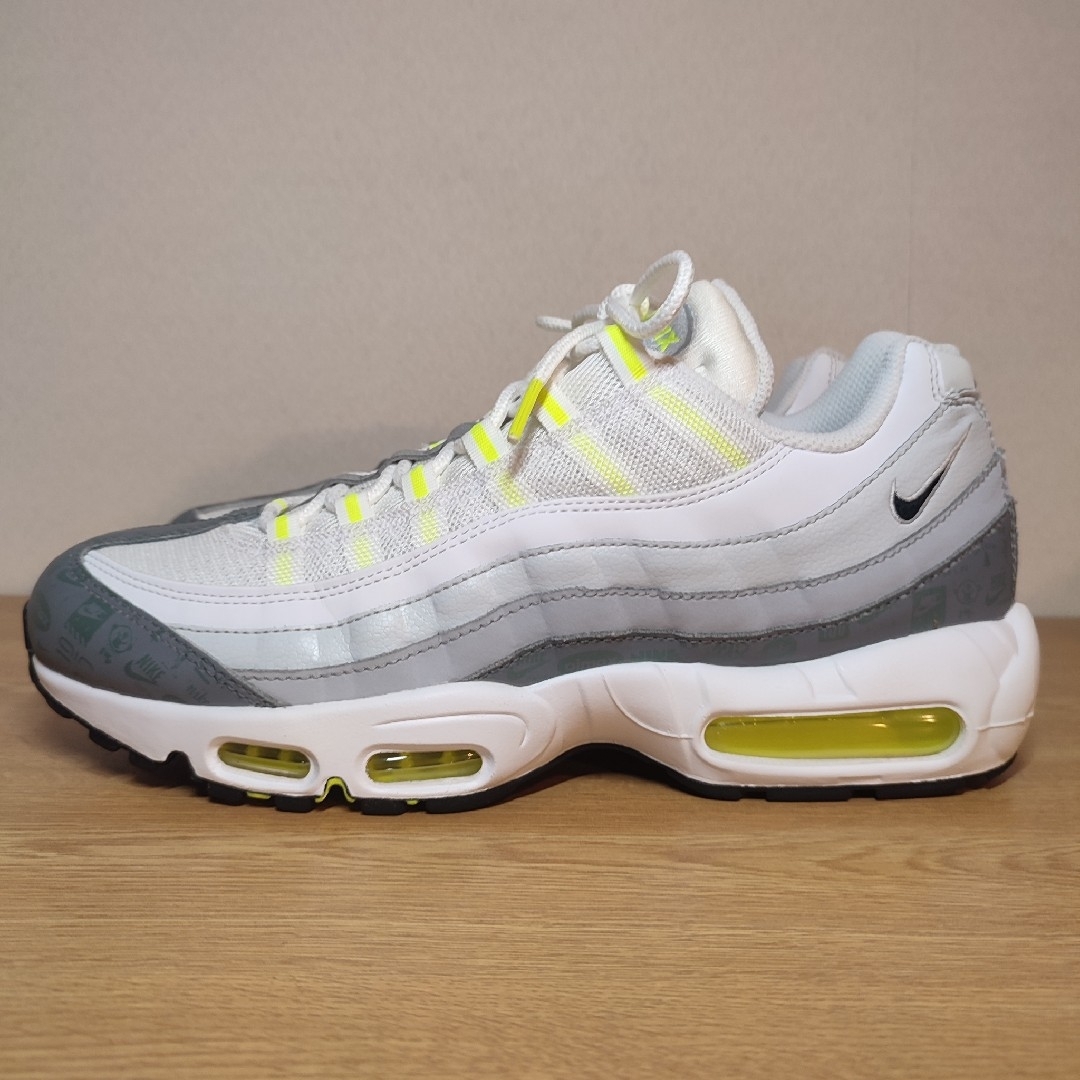 美品 大人気 NIKE AIR MAX 95 WHITE/GREY-VOLT