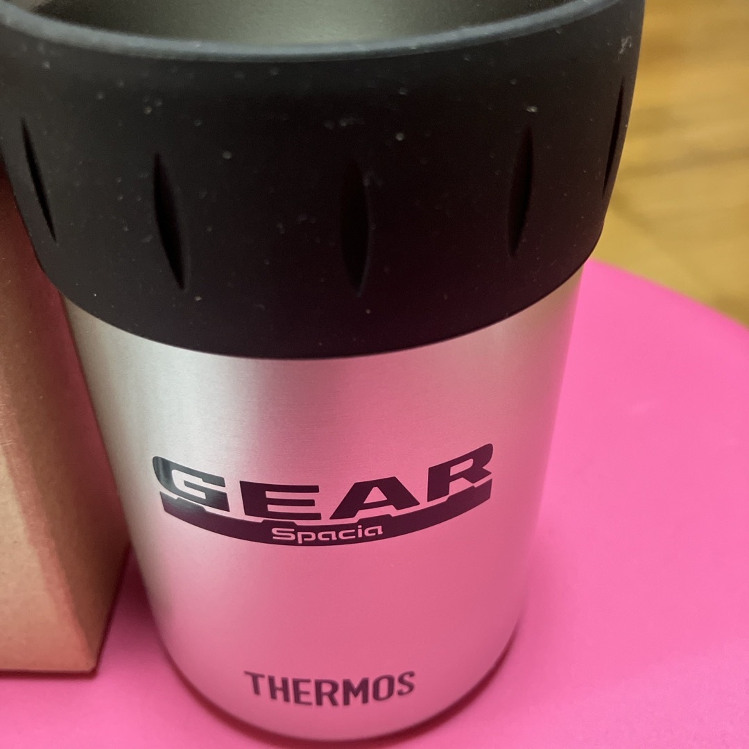 THERMOS(サーモス)のTHERMOS非売品　シルバー スペーシアGEARJCB350用・保冷缶ホルダー スポーツ/アウトドアのアウトドア(その他)の商品写真