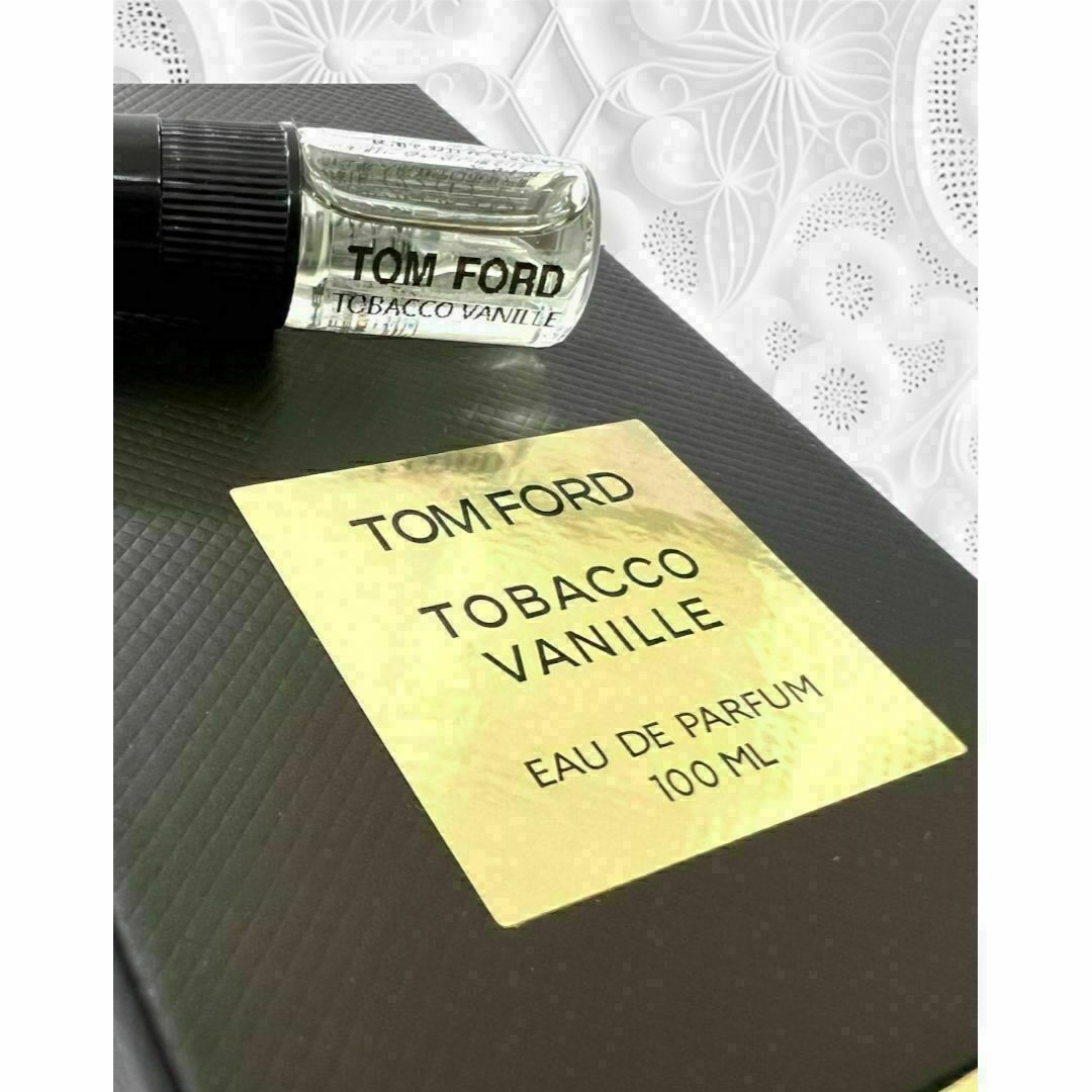 TOM FORD(トムフォード)のTOMFORD　トムフォード　タバコバニラ　1.5ml　香水　大人気 コスメ/美容の香水(ユニセックス)の商品写真