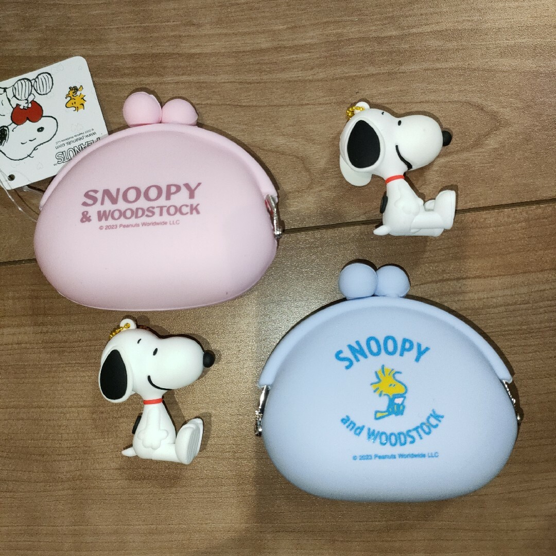 スヌーピーキーホルダー4点セット エンタメ/ホビーのおもちゃ/ぬいぐるみ(キャラクターグッズ)の商品写真