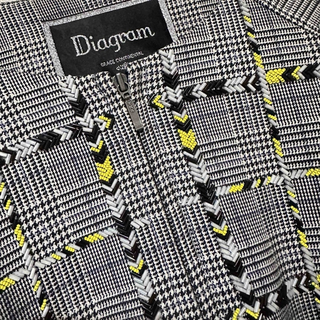 GRACE CONTINENTAL(グレースコンチネンタル)のDiagramビーズ刺繍×グレンチェックブルゾン レディースのジャケット/アウター(ブルゾン)の商品写真