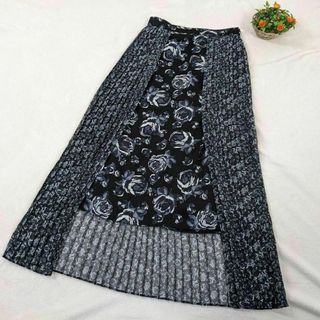 クラネ(CLANE)の【クラネ】スカート　美品　ロング丈　黒　フレア　プリーツ　切り替え　花柄(ロングスカート)