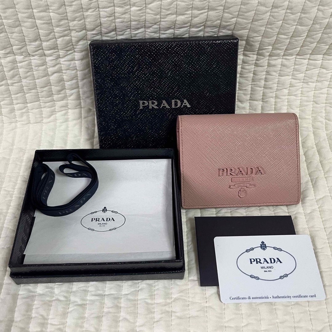 PRADA(プラダ)のプラダ  財布 レディースのファッション小物(財布)の商品写真