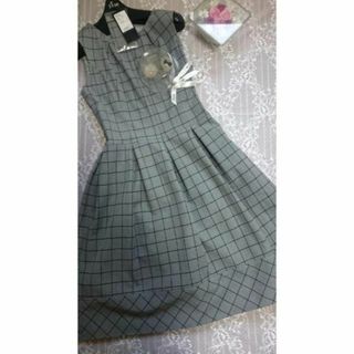 ルネ(René)の【新品タグ】冬♡Rene 上品　フォーマル　起毛　チェック　 ワンピース(ひざ丈ワンピース)