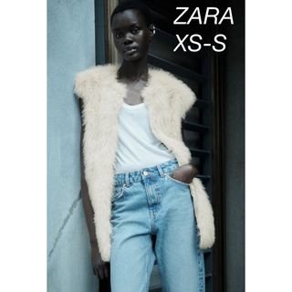 ザラ(ZARA)のZARA フェイクファー ベスト(ベスト/ジレ)