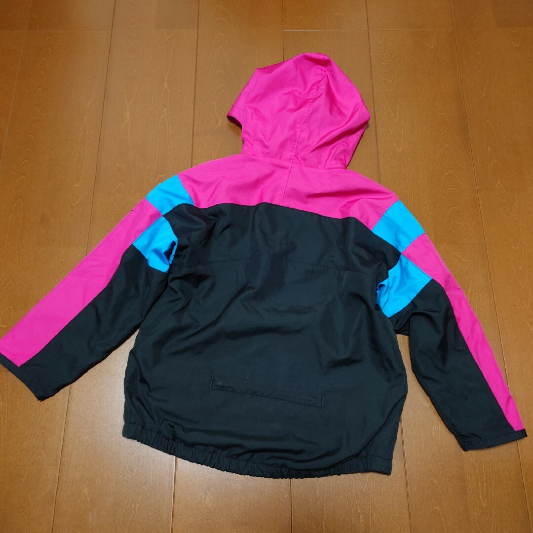 NIKE(ナイキ)のNIKE ウィンドブレーカー 110cm キッズ/ベビー/マタニティのキッズ服男の子用(90cm~)(ジャケット/上着)の商品写真