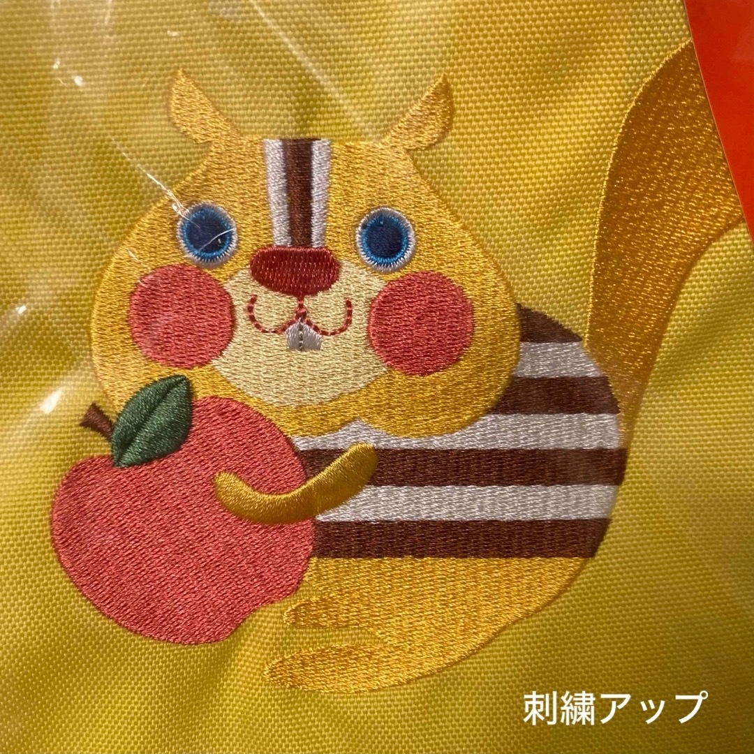 Solby(ソルビィ)の新品未開封 Solby ソルビィ シューズケース(上履き入れ)🍎リス🐿️ キッズ/ベビー/マタニティのこども用バッグ(シューズバッグ)の商品写真