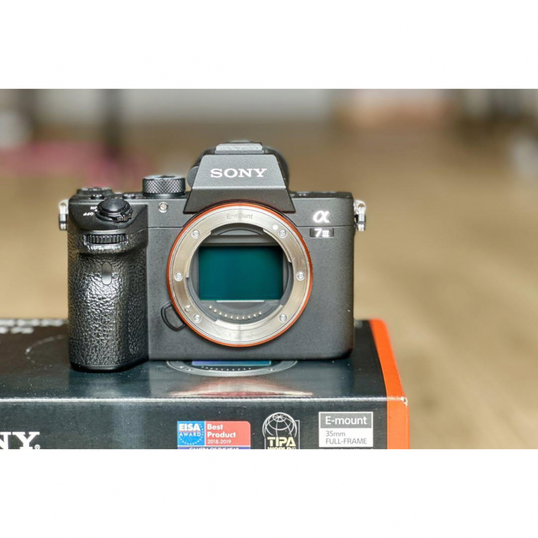 SONY(ソニー)のMoecco 様専用　α7III ILCE-7M3 ( a7iii )  スマホ/家電/カメラのカメラ(ミラーレス一眼)の商品写真