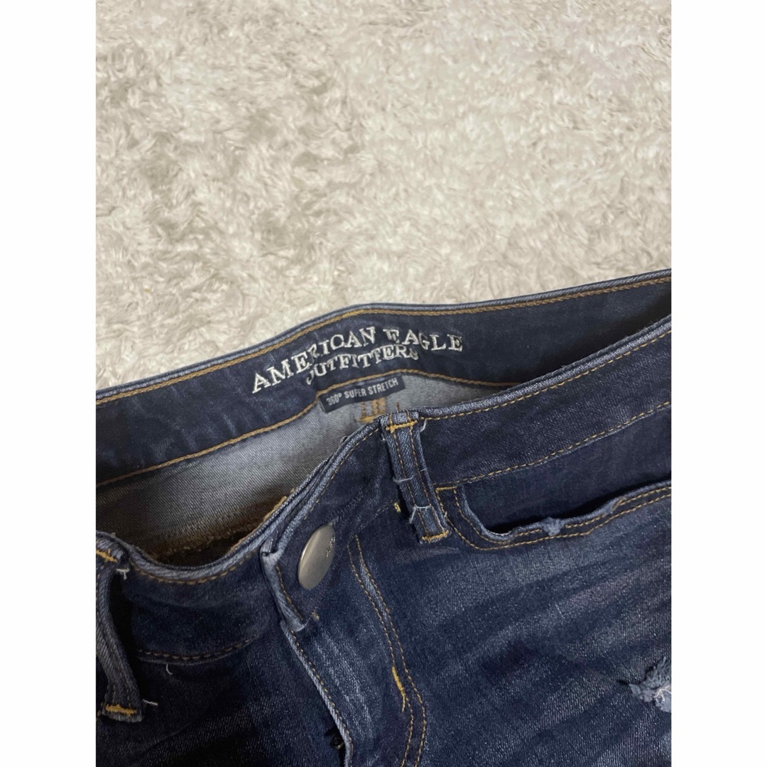 American Eagle(アメリカンイーグル)のアメリカンイーグル ダメージジーンズ レディースのパンツ(デニム/ジーンズ)の商品写真