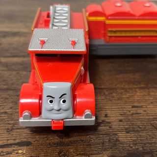 タカラトミー(Takara Tomy)のトーマス　プラレール　消防車フリン(電車のおもちゃ/車)