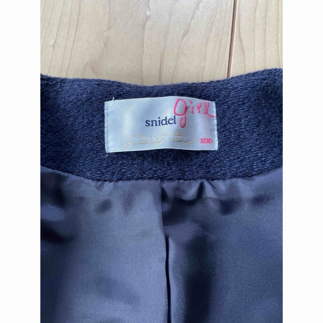 SNIDEL(スナイデル)のスナイデルガール　ビジューコート　100 キッズ/ベビー/マタニティのキッズ服女の子用(90cm~)(コート)の商品写真