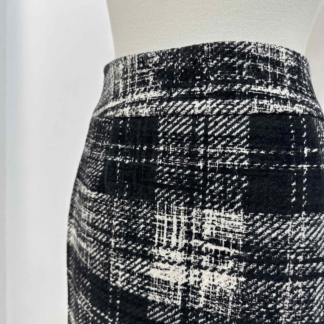 INED(イネド)の【INED】M 美品 一度着用 ミニスカート ミニスカ イネド チェック レディースのスカート(ミニスカート)の商品写真