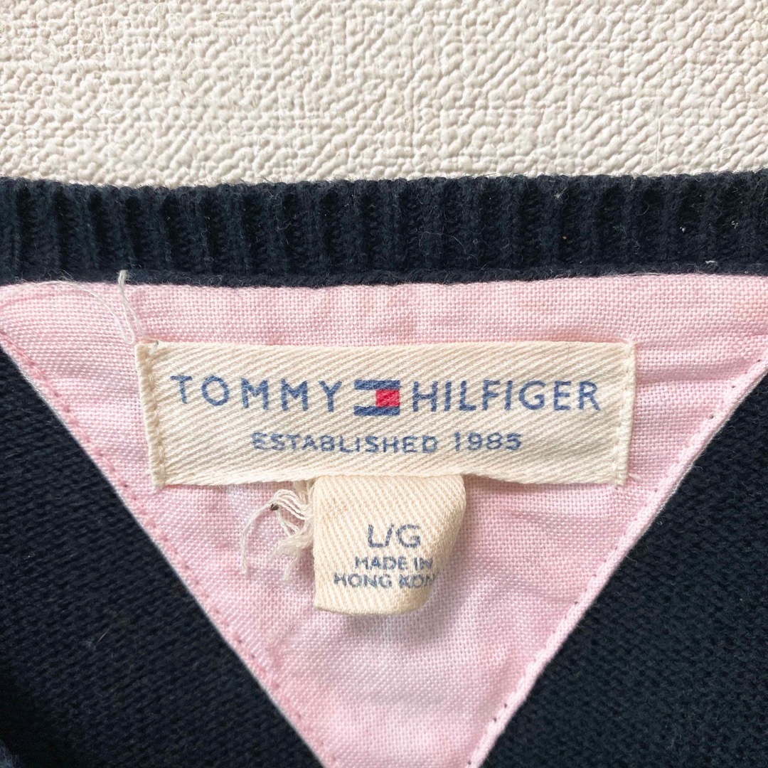 TOMMY HILFIGER(トミーヒルフィガー)のトミーヒルフィガー　ニットカーディガン　ビーズ　花　無地　黒色　Lサイズ レディースのトップス(カーディガン)の商品写真