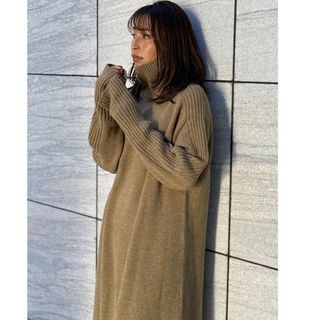 アングリッド(Ungrid)のクレドナ CREDONA リブタートルニットOP （BEIGE）(ロングワンピース/マキシワンピース)