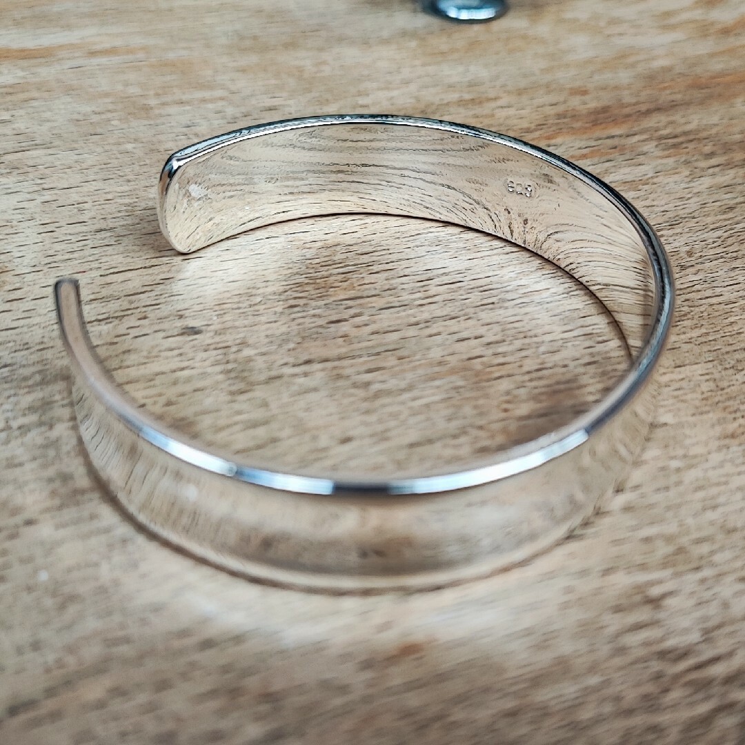 925 STERLING SILVER BANGLE/シルバーバングル メンズのアクセサリー(バングル/リストバンド)の商品写真