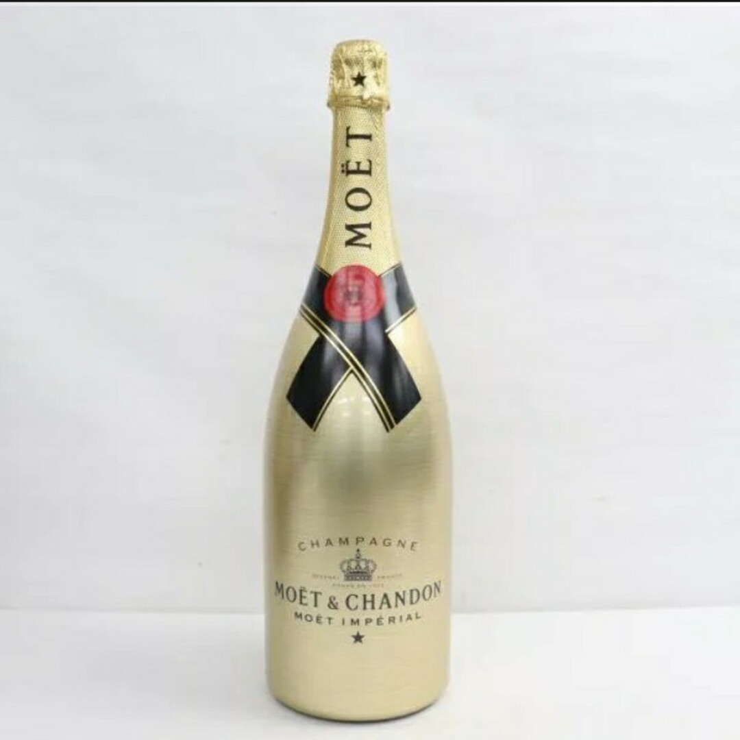 MOËT & CHANDON(モエエシャンドン)のモエエシャンドンブリュット アンペリアル ゴールド マグナムボトル 食品/飲料/酒の酒(シャンパン/スパークリングワイン)の商品写真