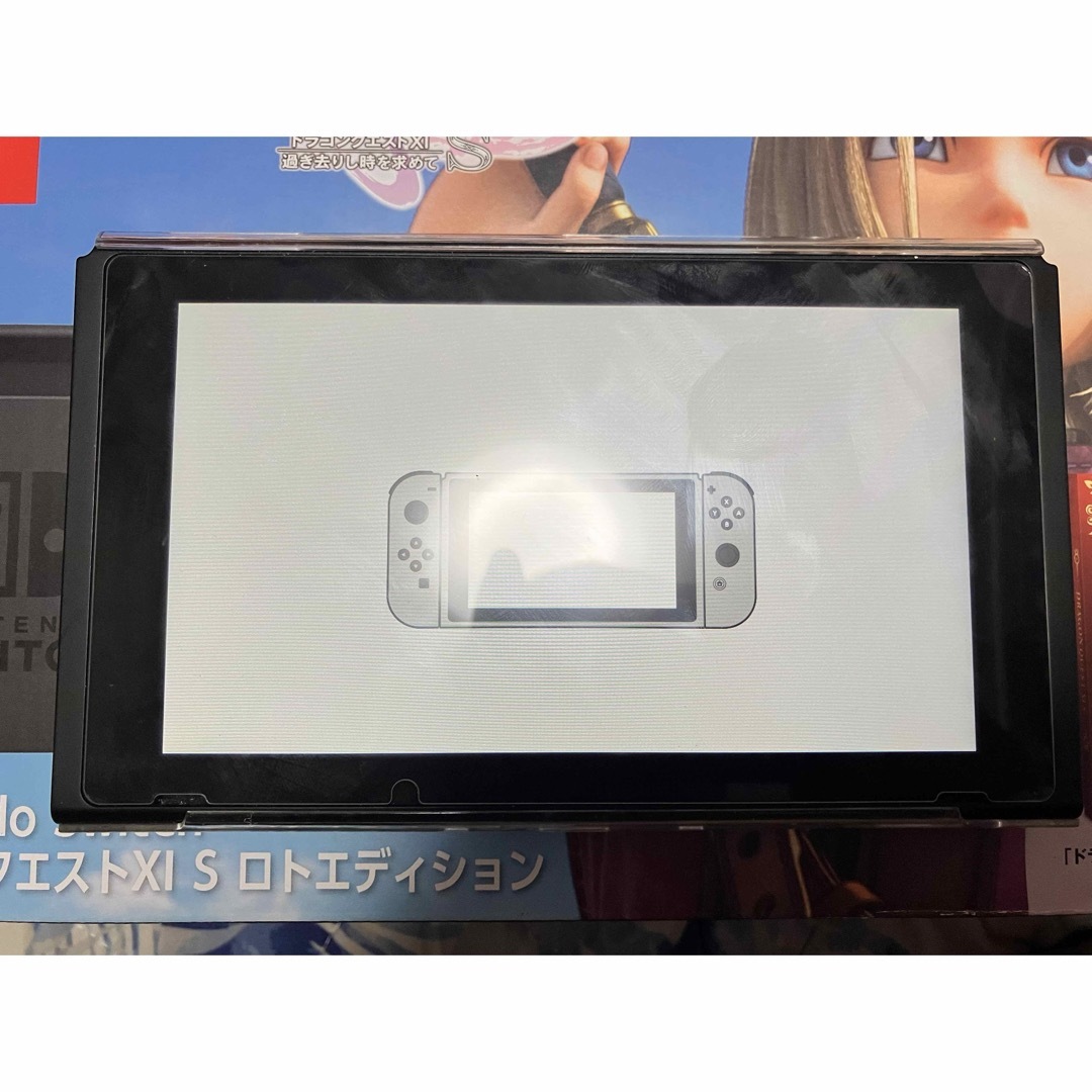 Nintendo Switch(ニンテンドースイッチ)のレアNintendo Switch ロトエディション　クリアケース装備★☆美品◎ エンタメ/ホビーのゲームソフト/ゲーム機本体(家庭用ゲーム機本体)の商品写真