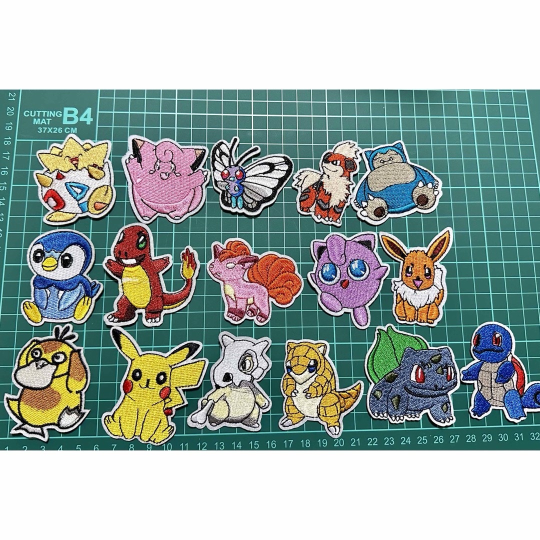 ポケモン アイロンワッペン 16点セット ハンドメイドの素材/材料(各種パーツ)の商品写真