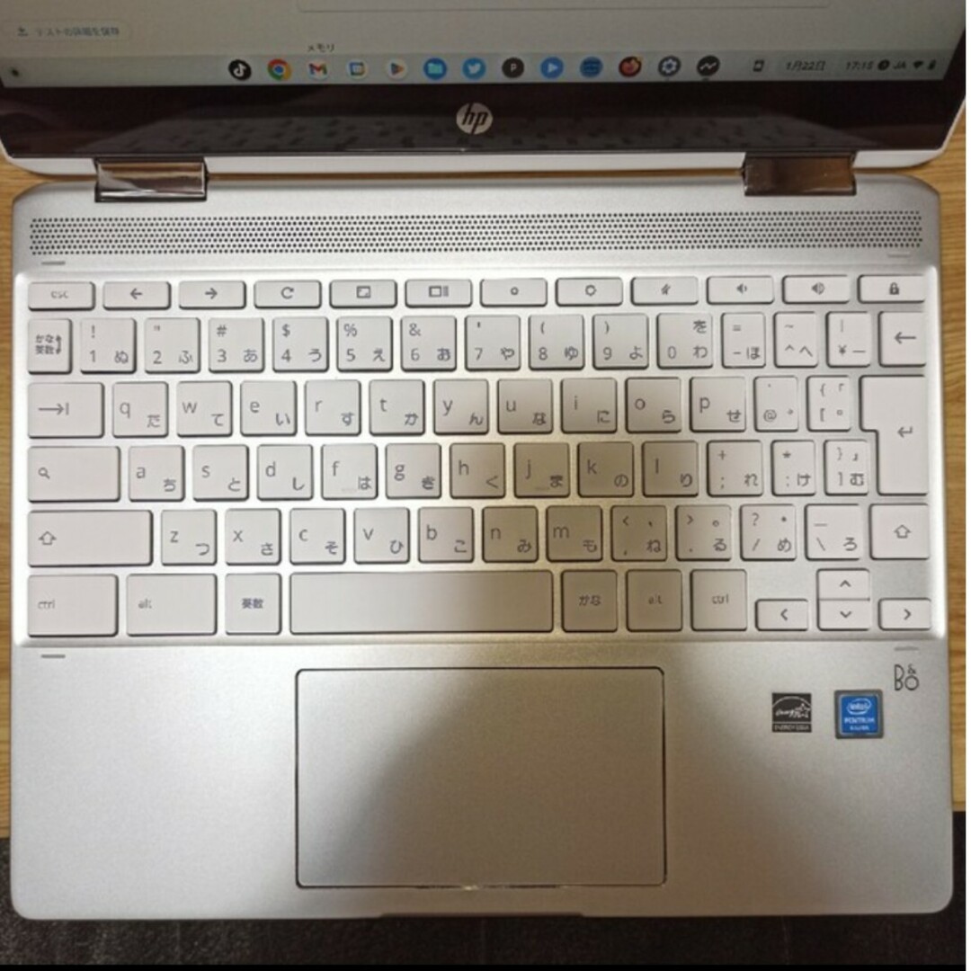 カラーホワイトノートパソコン　chromebook x360 12b-ca0002t