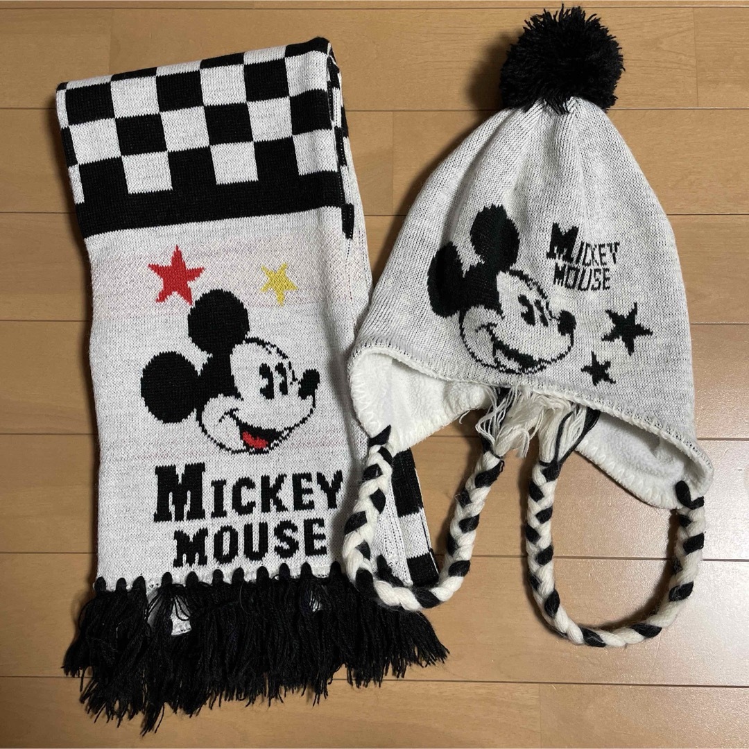 Disney(ディズニー)のミッキー マフラー、帽子 セット売り キッズ/ベビー/マタニティのこども用ファッション小物(帽子)の商品写真
