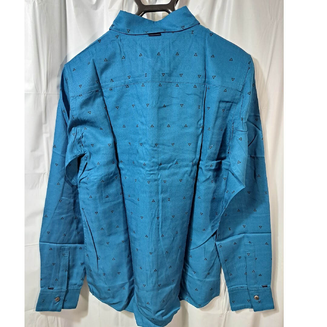 SHAREEF(シャリーフ)の未使用　SHAREEF　キロフ　ロングスリーブシャツ　ブルー　図形 メンズのトップス(シャツ)の商品写真