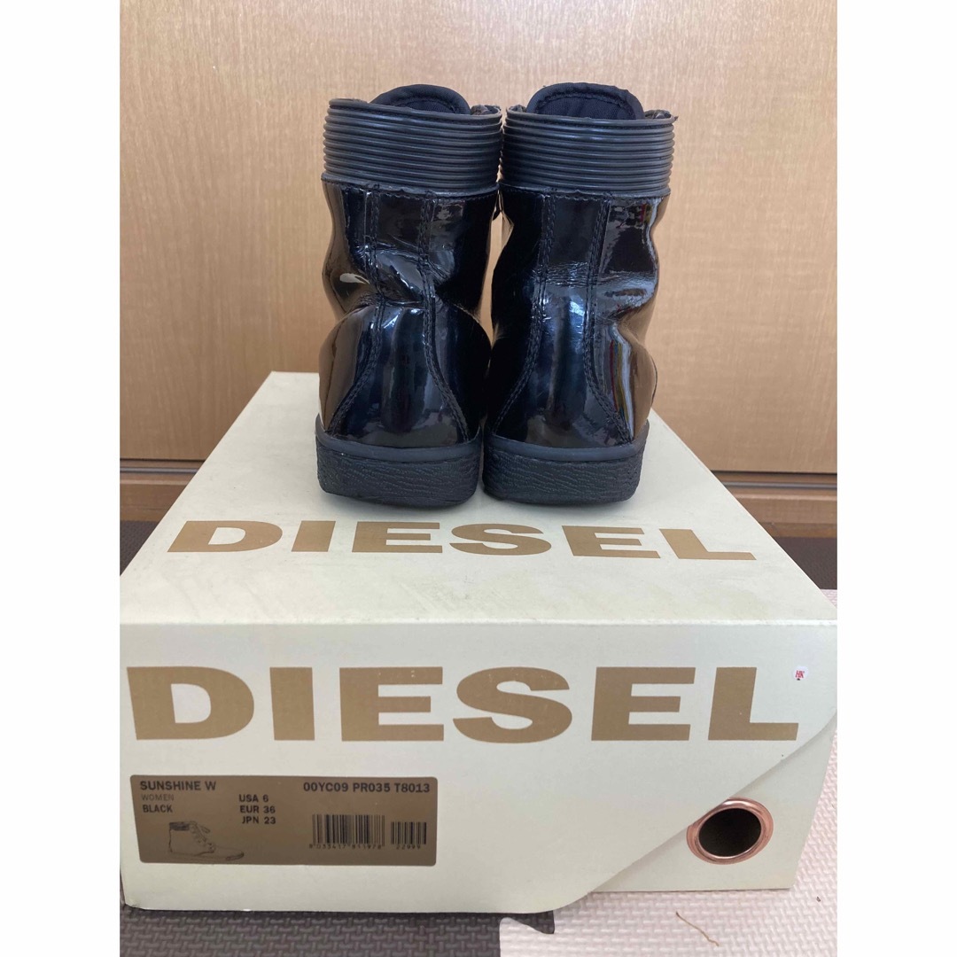 DIESEL(ディーゼル)のDIESEL レディースの靴/シューズ(ブーツ)の商品写真