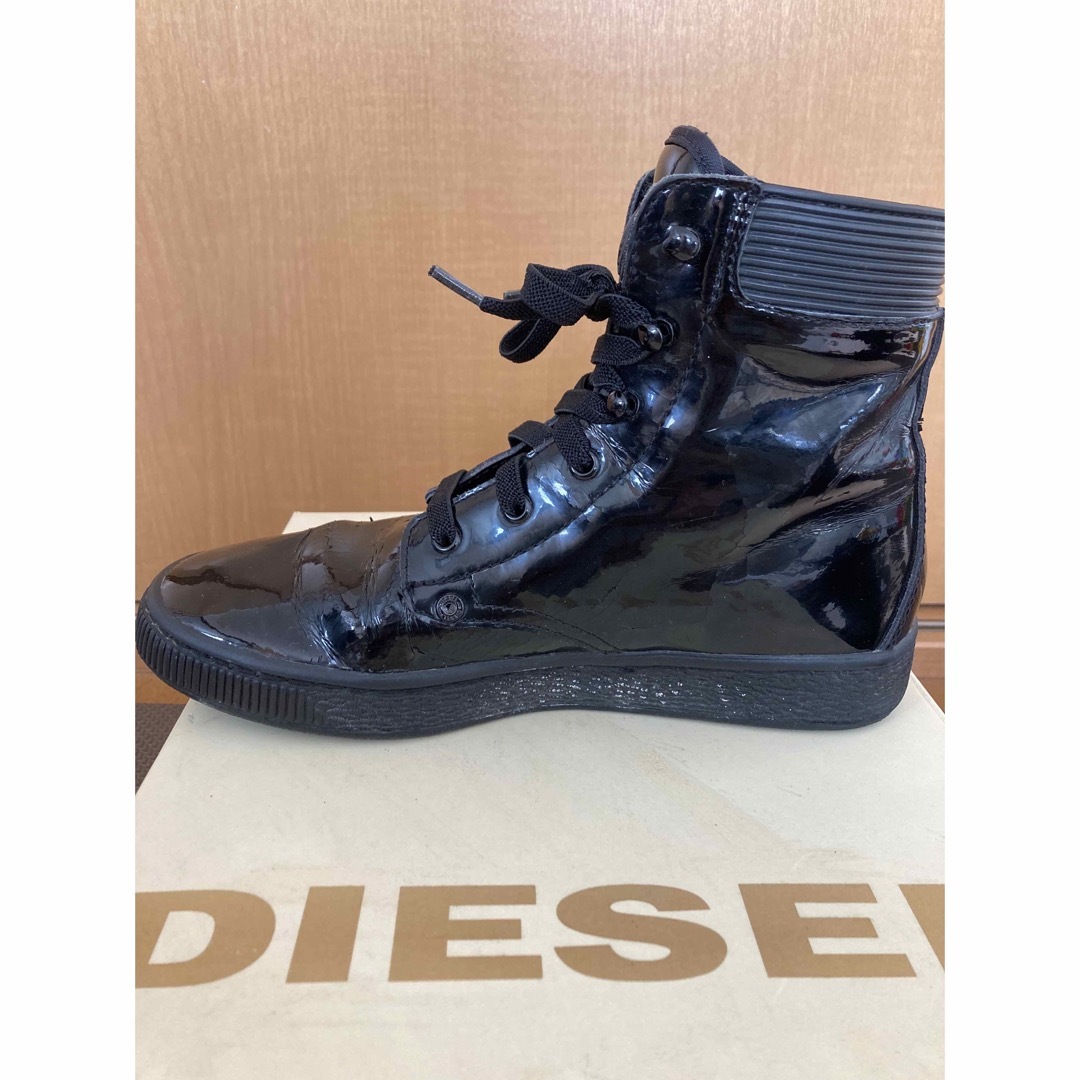 DIESEL(ディーゼル)のDIESEL レディースの靴/シューズ(ブーツ)の商品写真