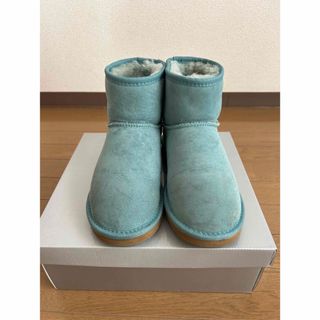 UGG(ブーツ ・ ブルー・ネイビー/青色系)のフリマアイテム一覧 UGG(ブーツ ・ ブルー・ネイビー/青色系)のフリマアイテム一覧