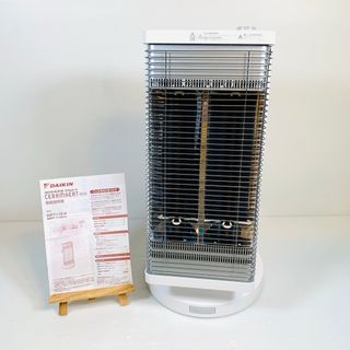 ダイキン(DAIKIN)の即日発送対応　美品 ダイキン DAIKIN セラムヒート 遠赤ヒーター 2018(電気ヒーター)