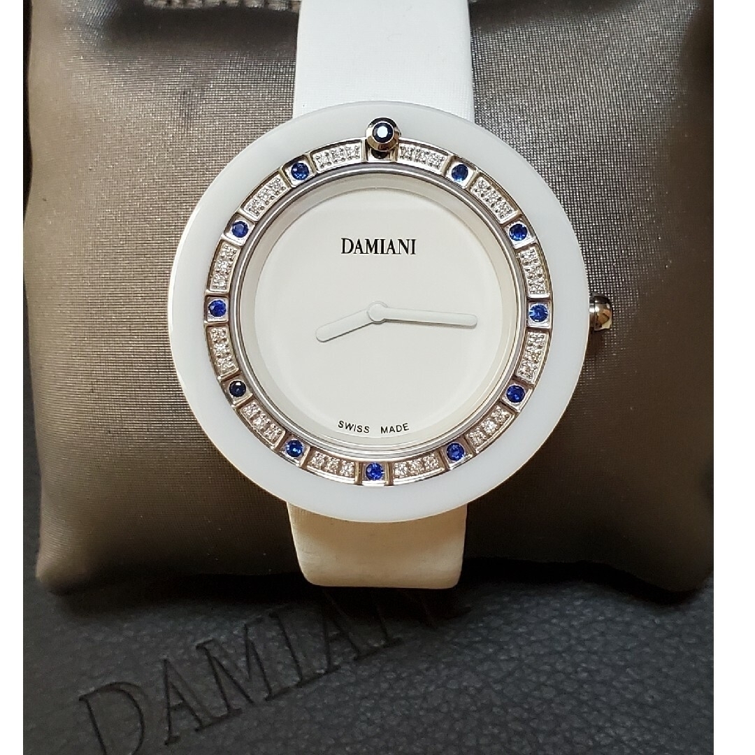 Damiani(ダミアーニ)のDAMIANI 　ベルエポック　ホワイト文字盤 レディースのファッション小物(腕時計)の商品写真