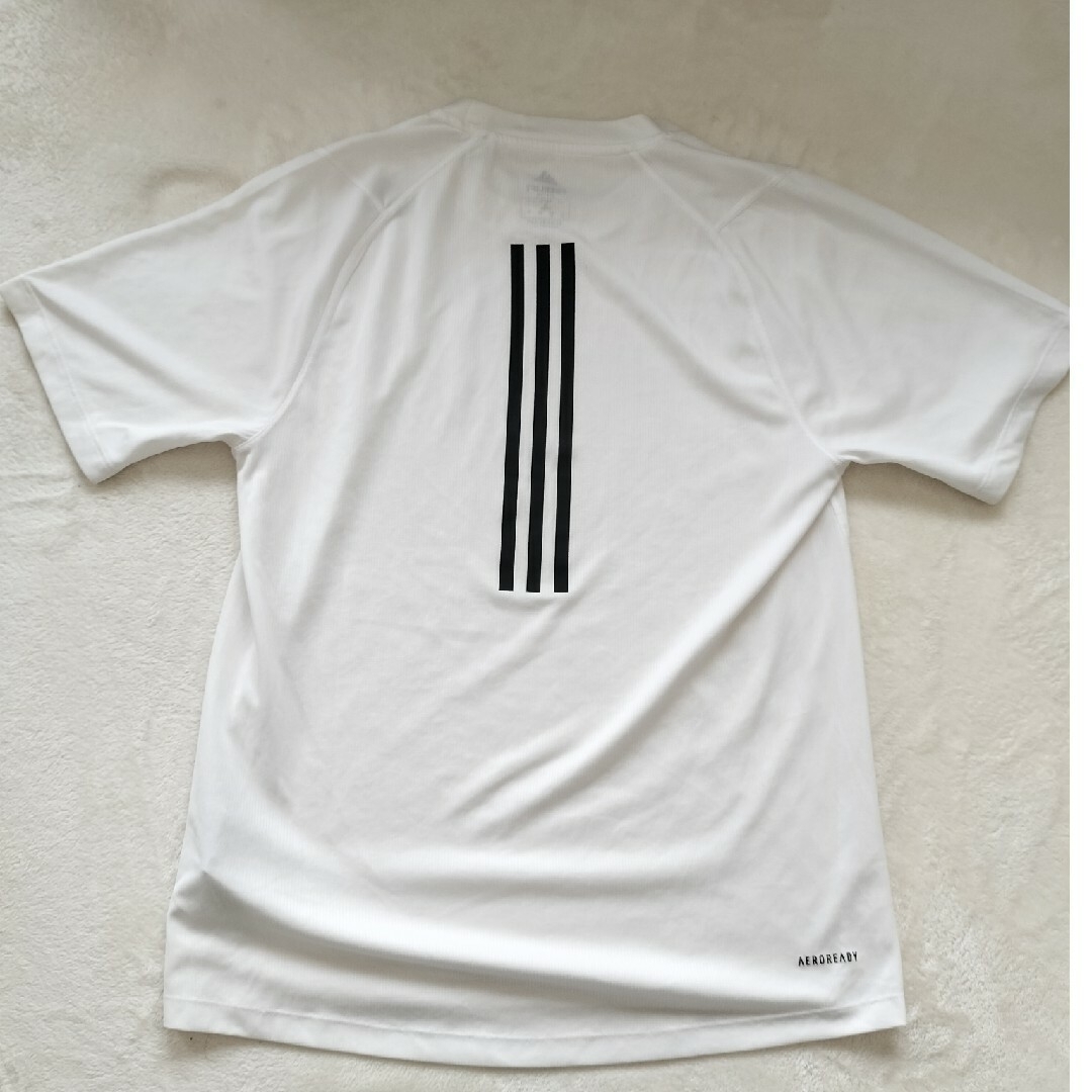 ワンポイント半袖Tシャツ　白　adidas　アディダス メンズのトップス(Tシャツ/カットソー(半袖/袖なし))の商品写真