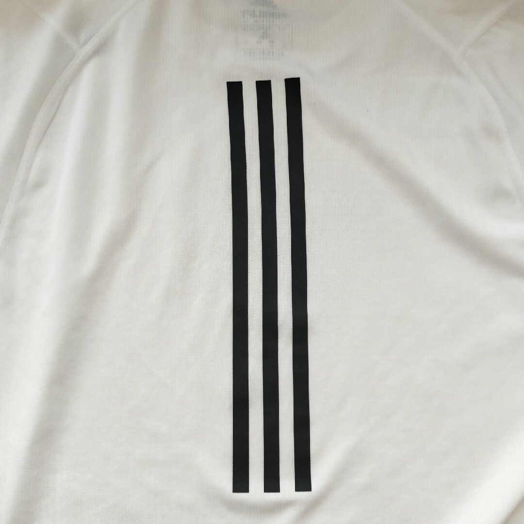 ワンポイント半袖Tシャツ　白　adidas　アディダス メンズのトップス(Tシャツ/カットソー(半袖/袖なし))の商品写真