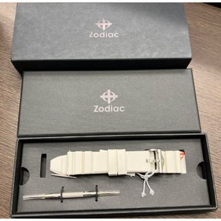 ゾディアック(ZODIAC)の特価品　出品限り　ゾディアック　20mm ラバーバンド　取り付け用バネ棒外し付き(ラバーベルト)