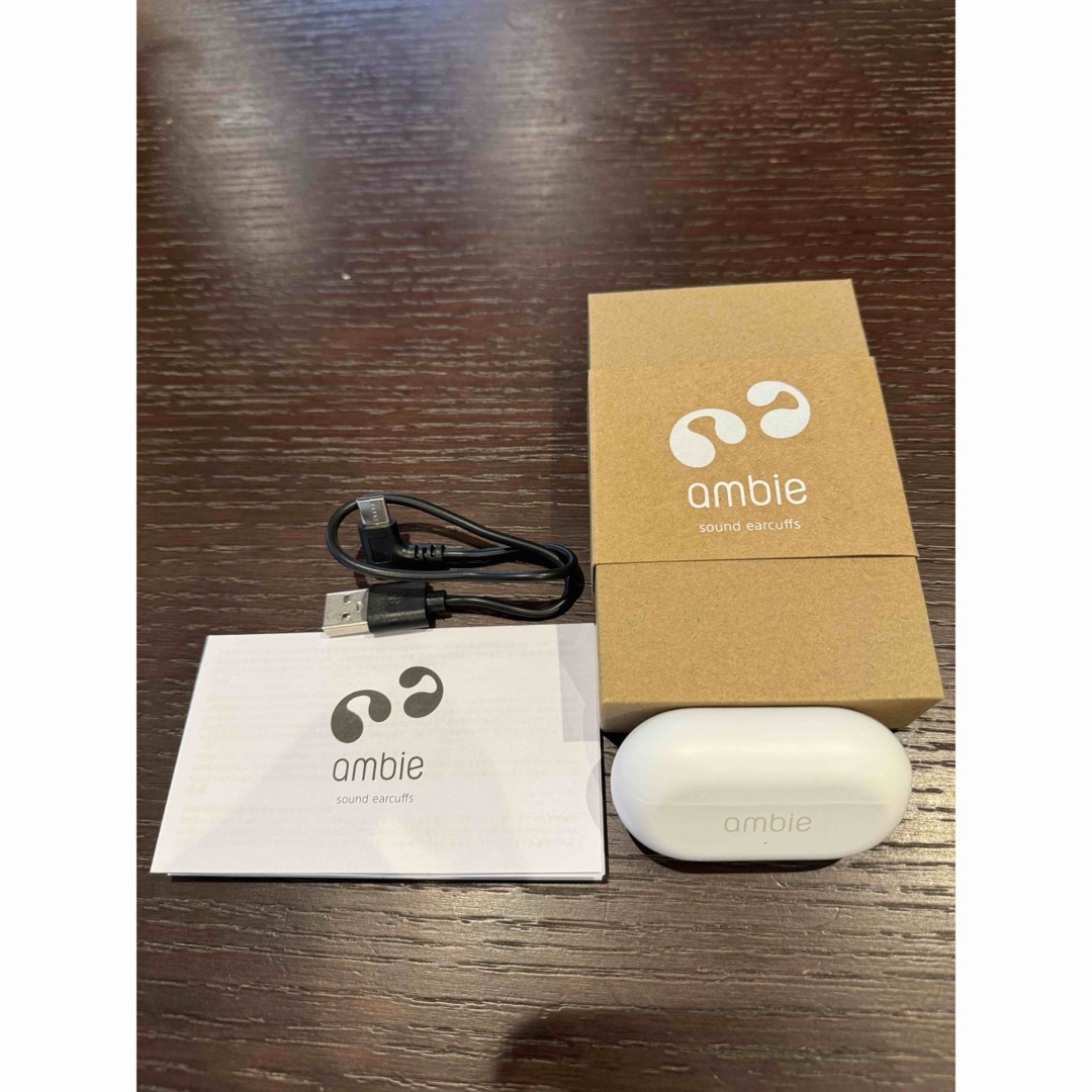 ambie ワイヤレスイヤホン AM-TW01 WHITE スマホ/家電/カメラのオーディオ機器(ヘッドフォン/イヤフォン)の商品写真
