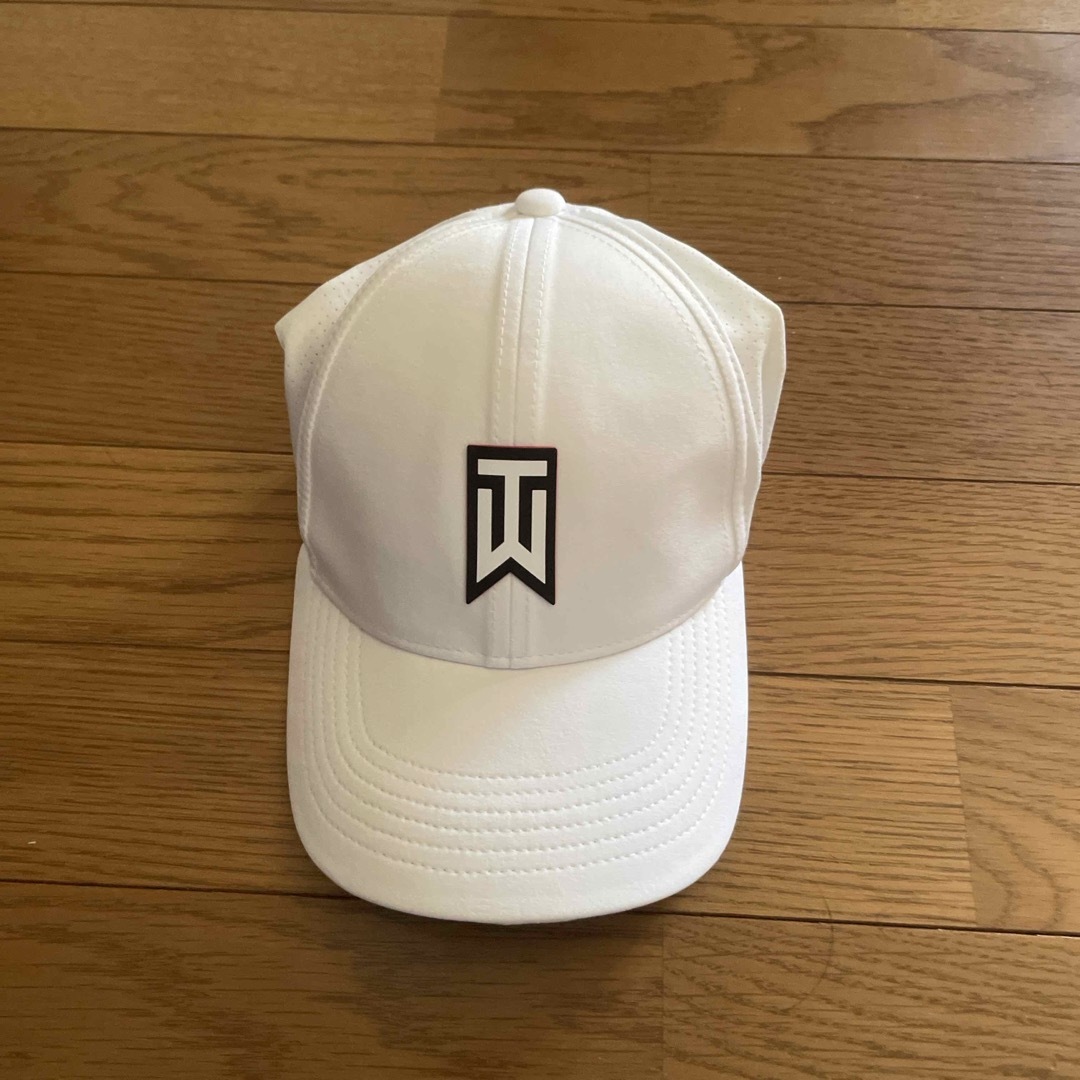NIKE(ナイキ)のNIKE golf cap  Tiger Woods  メンズの帽子(キャップ)の商品写真