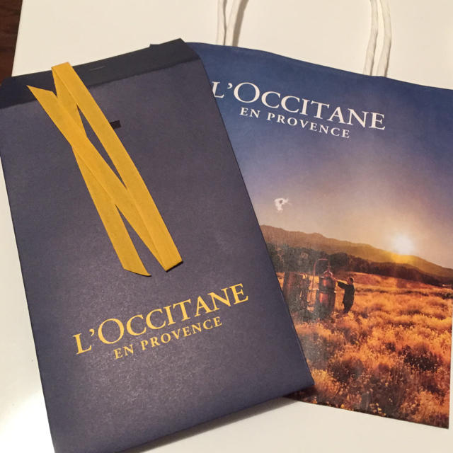 L'OCCITANE(ロクシタン)のロクシタン ギフトラッピングセット インテリア/住まい/日用品のオフィス用品(ラッピング/包装)の商品写真