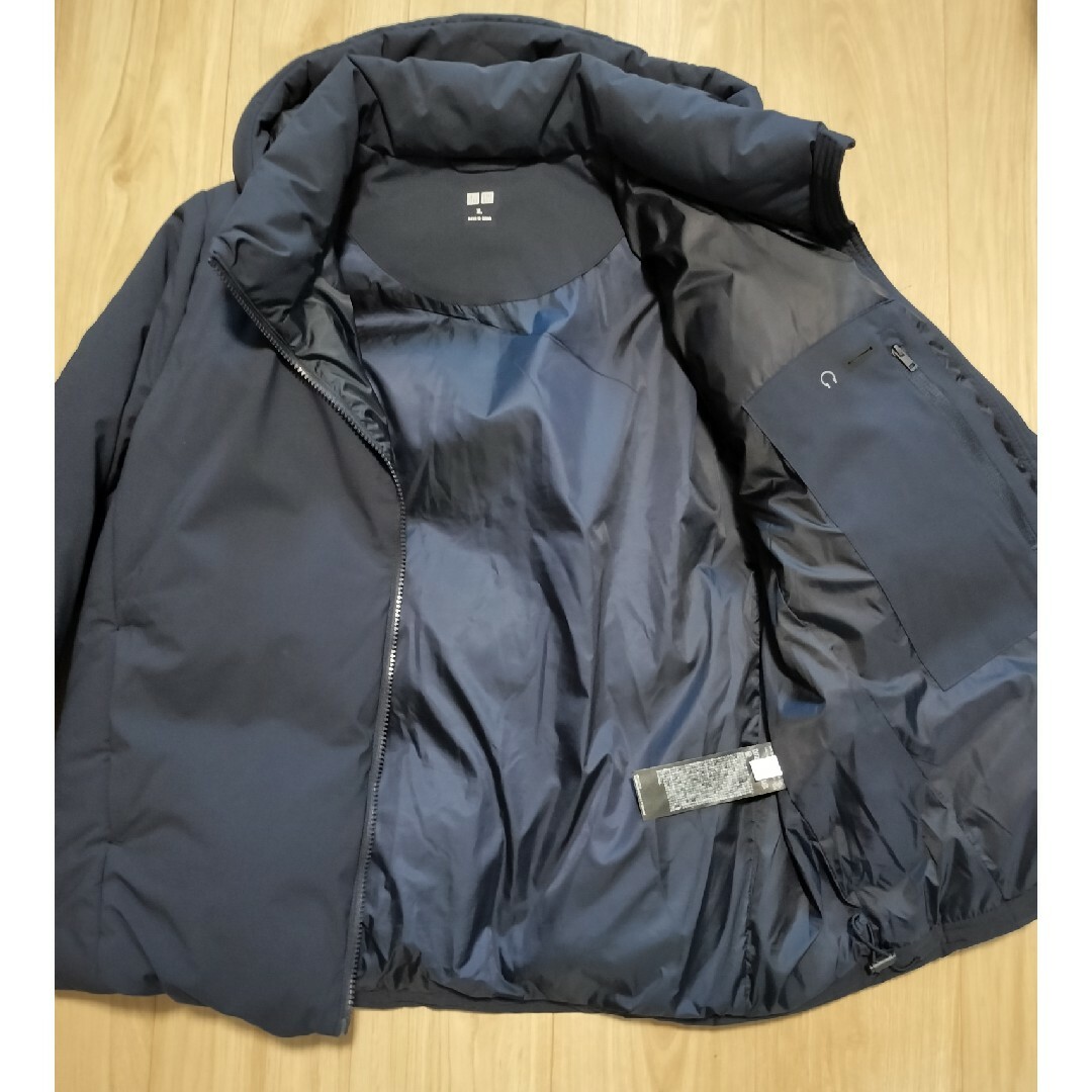 UNIQLO(ユニクロ)のユニクロ　ハイブリッドダウンパーカー　ネイビー　XL レディースのジャケット/アウター(ダウンジャケット)の商品写真
