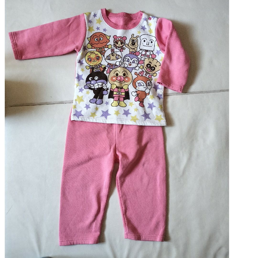 アンパンマンパジャマ キッズ/ベビー/マタニティのキッズ服男の子用(90cm~)(パジャマ)の商品写真