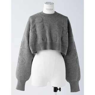 エンフォルド(ENFOLD)の新品・ENFOLD・即完売・O EMBOSS CROPPED PULLOVER(ニット/セーター)