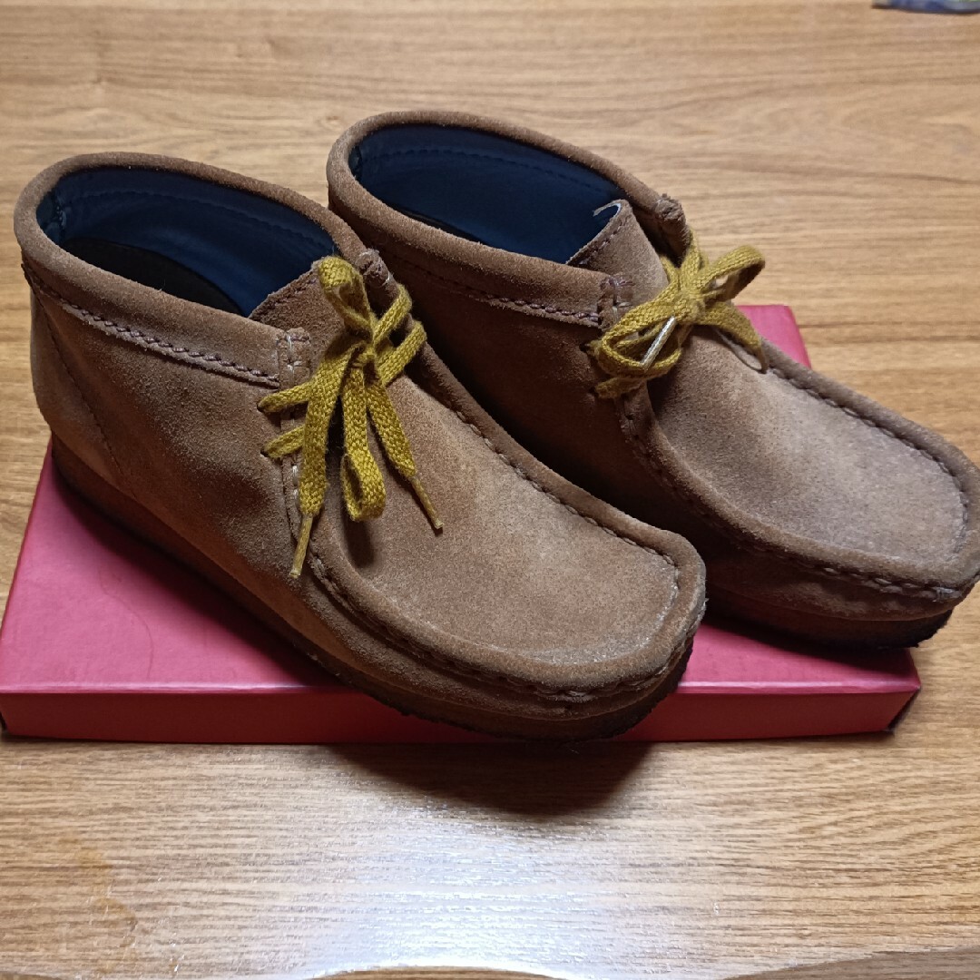 中古 クラークス スエード ブーツ サイズ23cm レディースの靴/シューズ(ブーツ)の商品写真