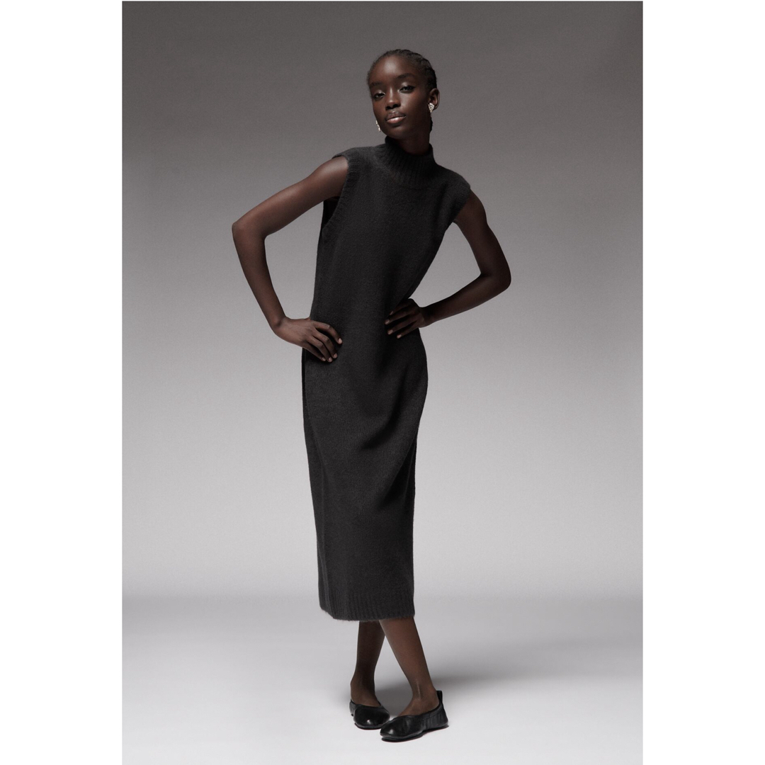 ZARA - ZARA ノースリーブニットワンピースの通販 by Tommy's ZARA - ZARA ノースリーブニットワンピースの通販 by Tommy's