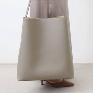 アパルトモンドゥーズィエムクラス(L'Appartement DEUXIEME CLASSE)の新品＊アパルトモン AESTHER EKME/エスター エクミ Tote Bag(その他)