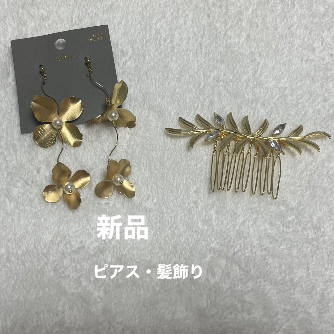 3COINS - 【未使用品】ピアス・髪飾り セットの通販 by かず's shop ...