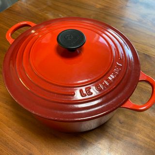 ルクルーゼ(LE CREUSET)のLE CREUSET　ココット ロンド チェリーレッド　22cm(鍋/フライパン)