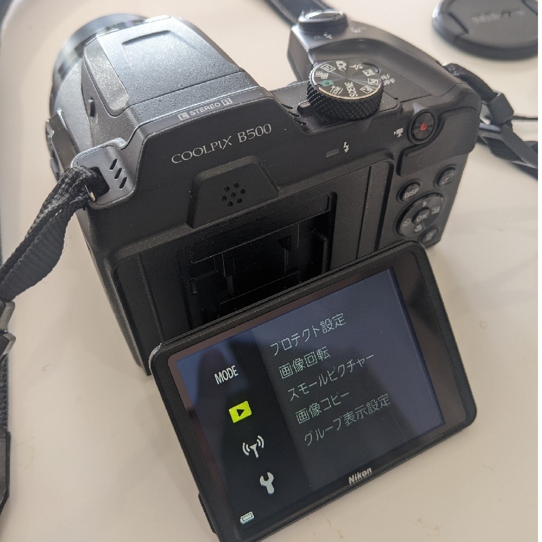 Nikon(ニコン)のニコン COOLPIX B500 スマホ/家電/カメラのカメラ(コンパクトデジタルカメラ)の商品写真