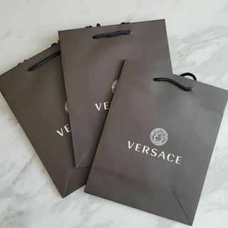 ヴェルサーチ(VERSACE)の☆即日発送☆　VERSACE  ヴェルサーチ　ショップ袋　ショッパー(ネックレス)