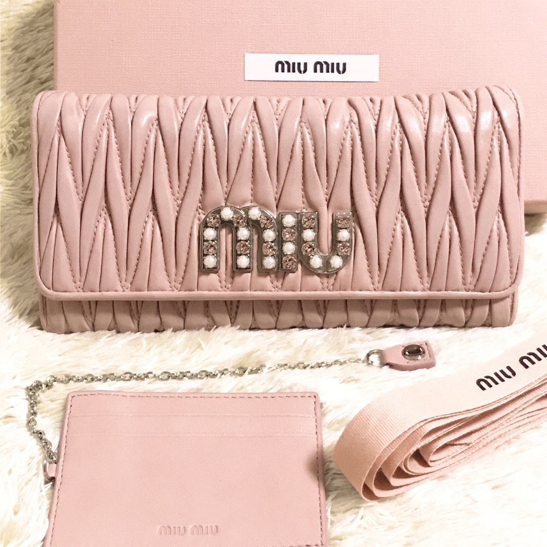 miumiu(ミュウミュウ)の【極美品】MIU MIU マテラッセ ピンクビジュー 長財布 Wホック ピンク レディースのファッション小物(財布)の商品写真