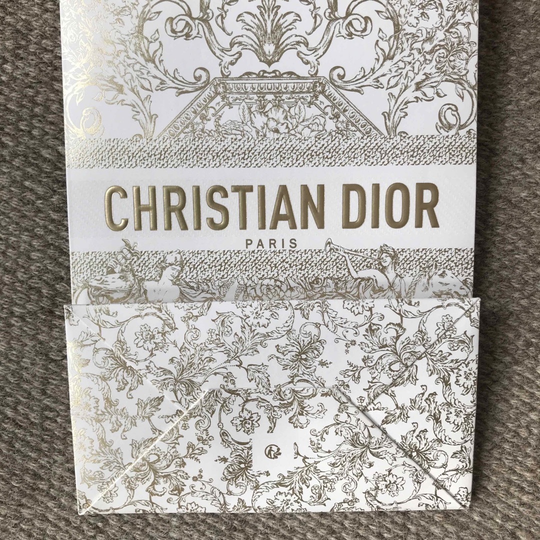 Dior(ディオール)のディオール  DIOR 限定 ショッパー　クリスマス　紙袋  1枚 レディースのバッグ(ショップ袋)の商品写真